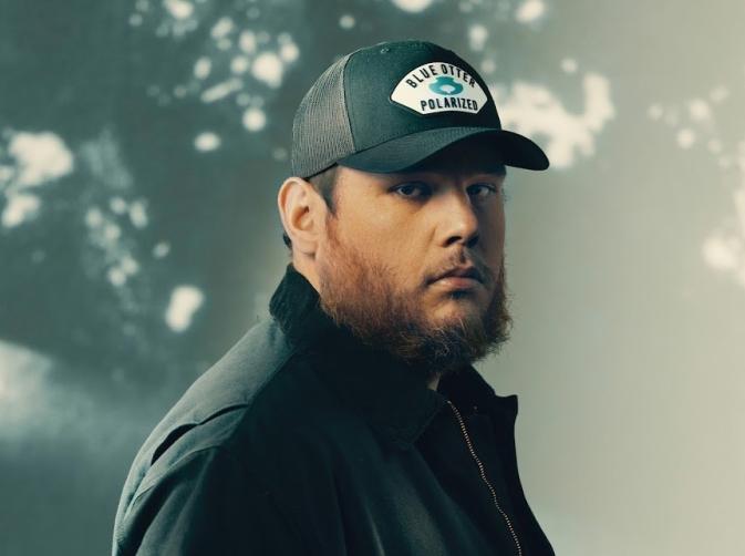 Alerte à la tornade pour le chanteur américain Luke Combs 