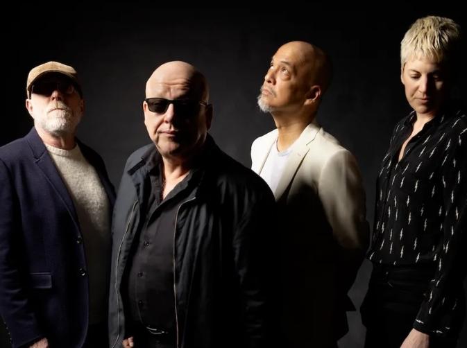 Les Pixies comblent l'impatience des fans avec un double single surprise